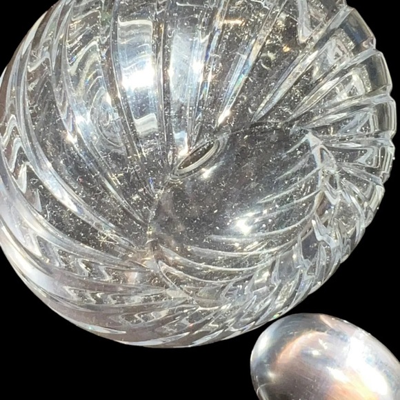 Vintage ~ Victorian Swirl Cut Crystal Perfume Bottle with Stopper 5.5” - Picture 5 of 5